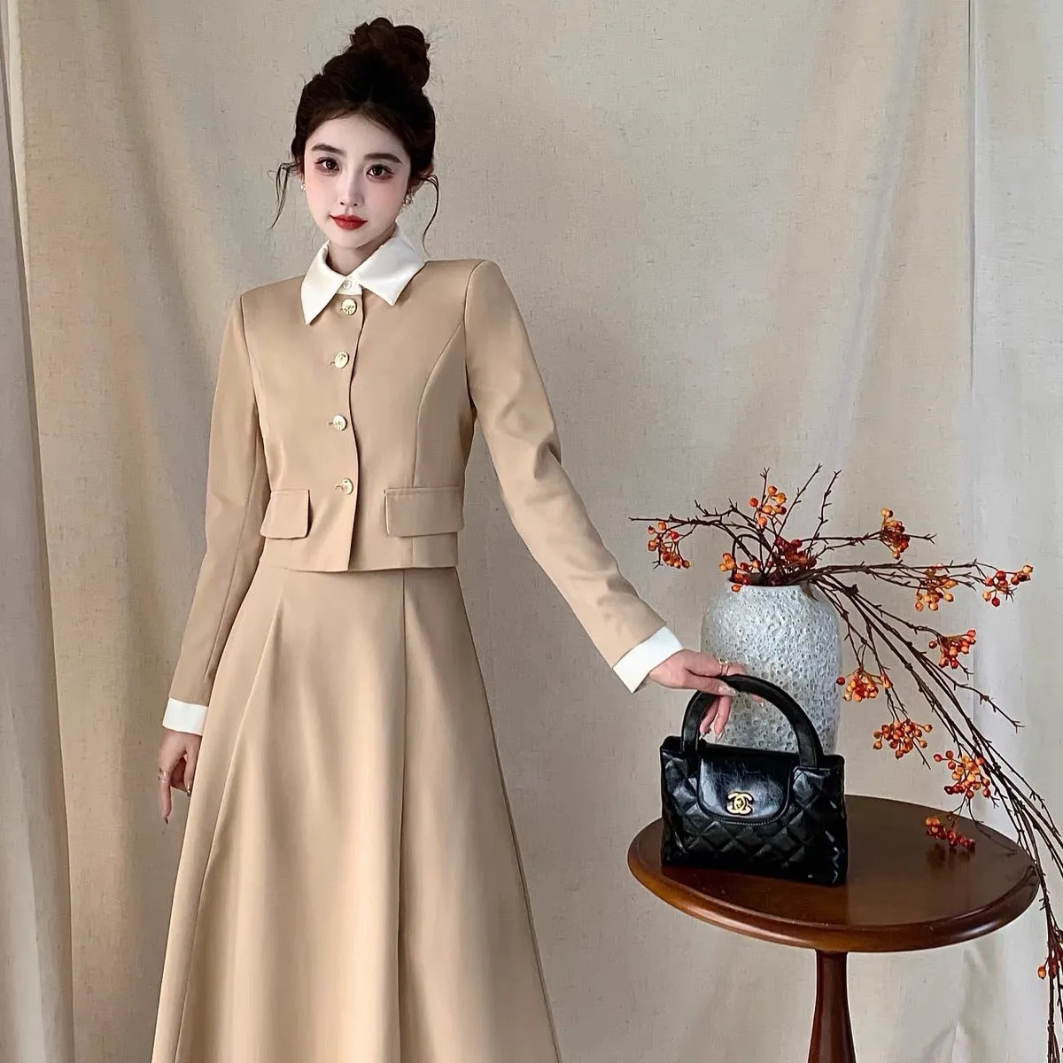 2024 New French Fashion Socialite Small Fragrance Style Top and Half Skirt Set Two-piece Set Western Style Age Reduction Shenzhe