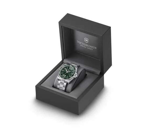Victorinox Maverick Green Dial Men 43mm
